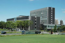 名古屋大学是一所位于日本爱知县名古屋市的著名综合性国立大学，成立于1871年，已有150多年的历史